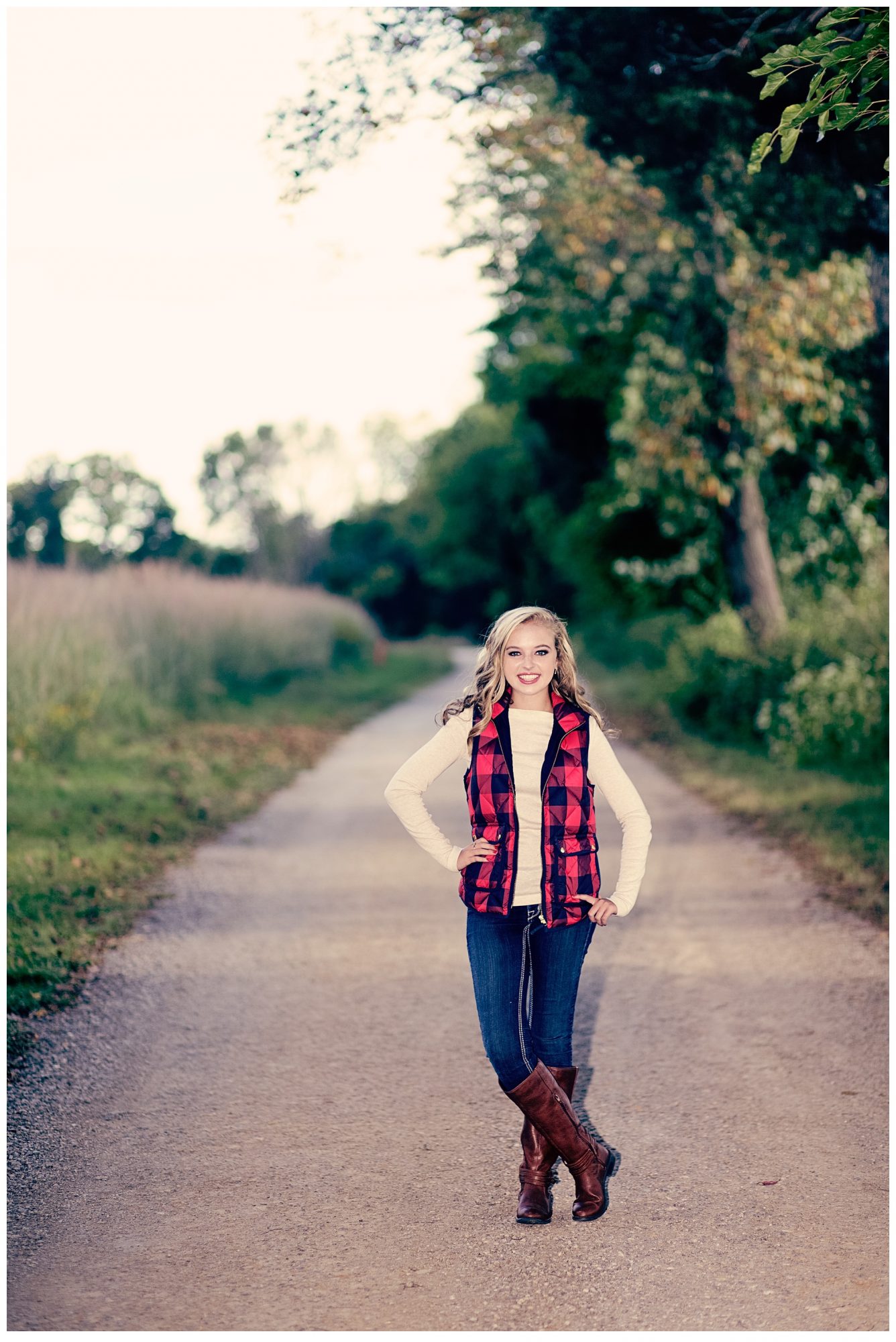 Louisville-Blackacre-Farm-Senior-Photo_0670.jpg