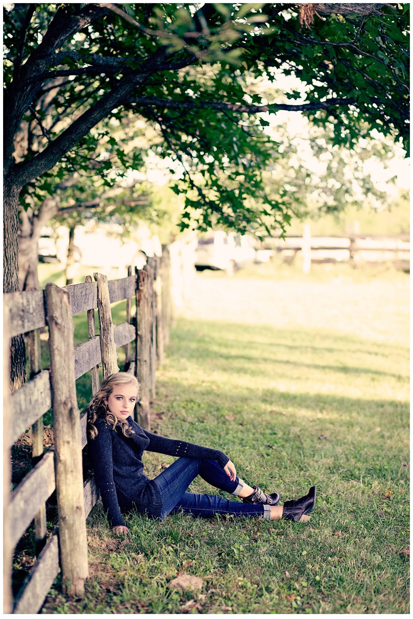 Louisville-Blackacre-Farm-Senior-Photo_0680.jpg