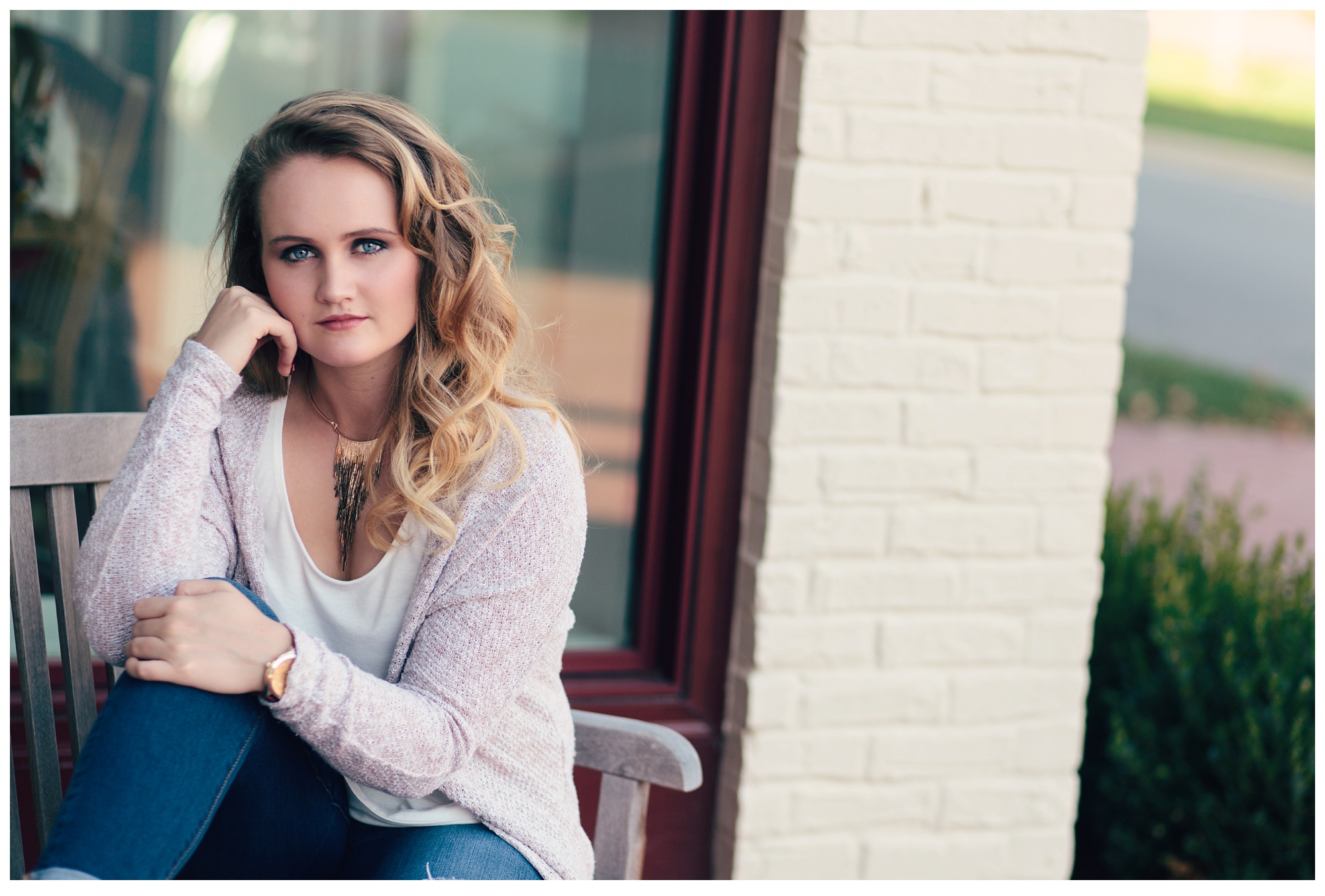 Louisville Outdoor Senior Portrait_0822.jpg