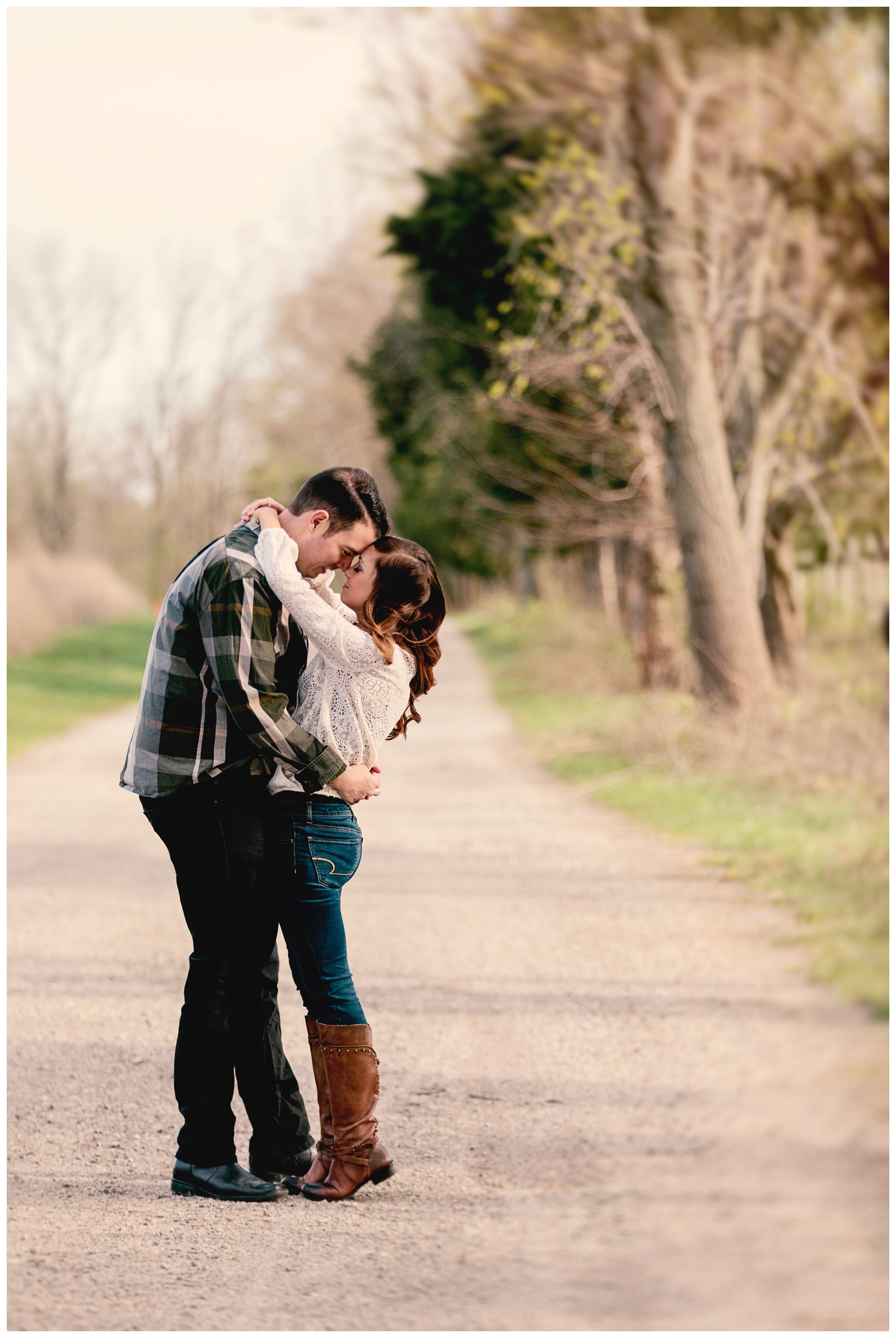 Louisville Blackacre Engagement Portrait_0972