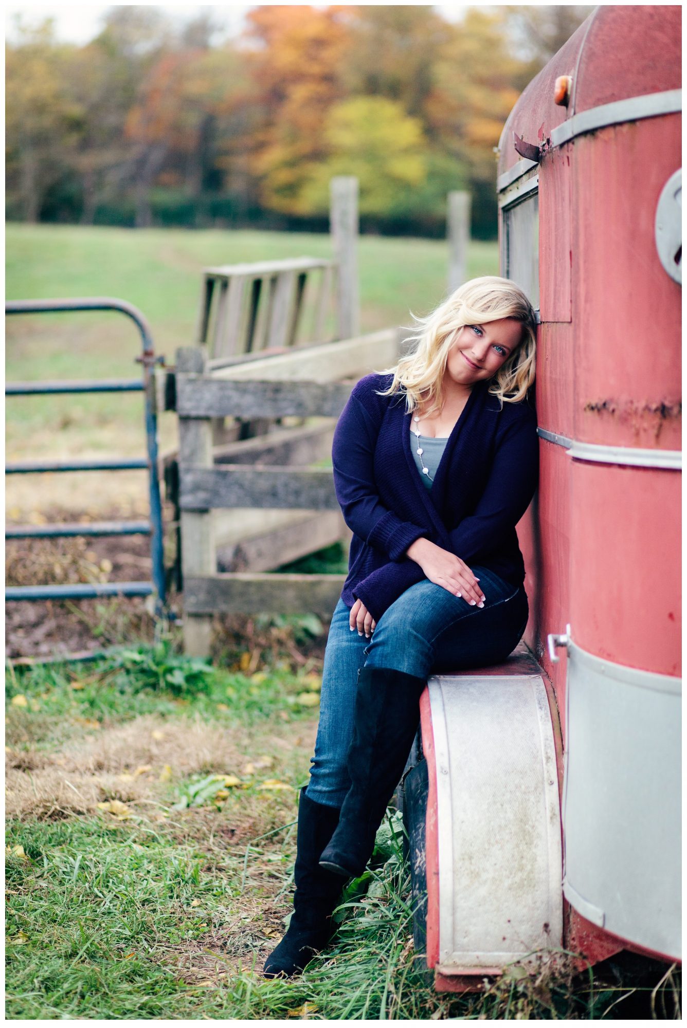 Louisville-Blackacre-Farm-Senior-Picture.jpg