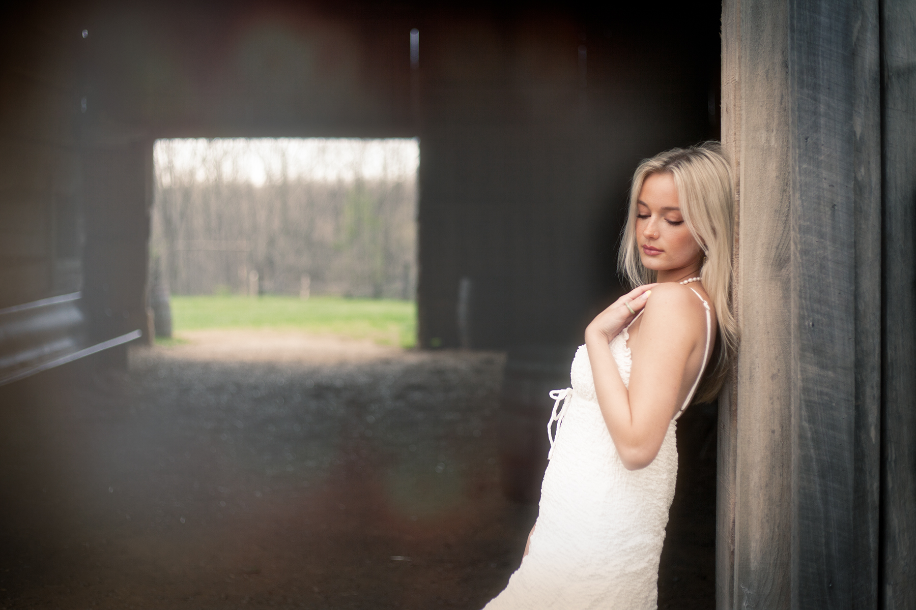 Senior Portrait Blackacre Farm Louisville Avery's Photography